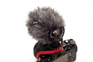 RODE VideoMicro mini kondenzátor mono videómikrofon Rycote Lyre felfüggesztéssel (3V Plug-On power szükséges a működéshez)